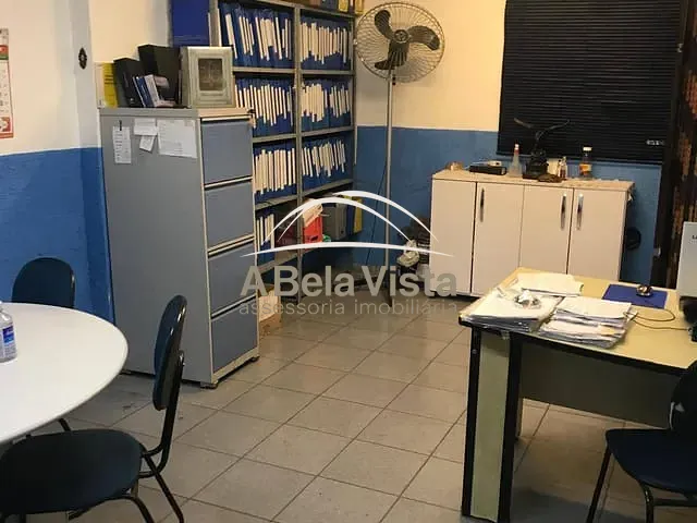 Prédio com 88m², à venda, no bairro Centro em Osasco