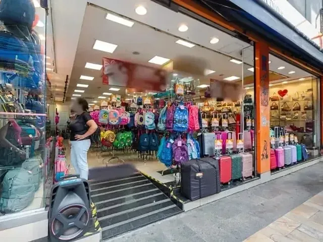 Prédio à venda, no bairro Pinheiros em São Paulo