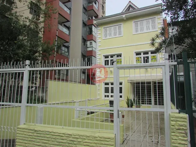 Prédio com 214m², à venda, no bairro Rio Branco em Porto Alegre