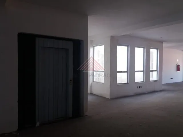 Prédio com 1041m², para alugar, no bairro Matriz em Mauá