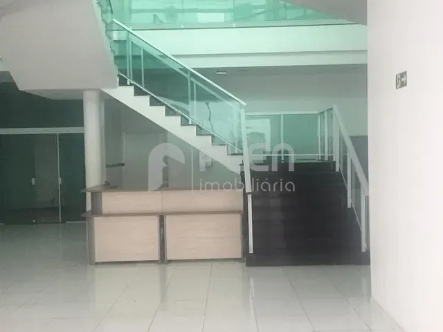 Prédio à venda, no bairro Centro em Guarulhos