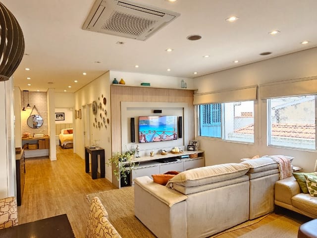 Foto do Prédio - Casa comercial para venda em Vila Hamburguesa, 360m² | Lares e Andares Imóveis