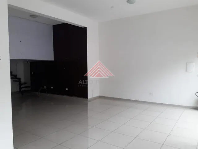 Prédio com 400m², à venda ou para alugar, no bairro Vila Bocaina em Mauá