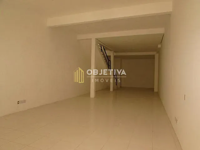 Prédio com 400m², para alugar, no bairro Menino Deus em Porto Alegre