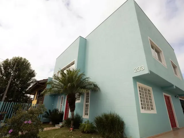 Casa 3 quartos e 4 banheiros, à venda, no bairro Santa Felicidade em Curitiba