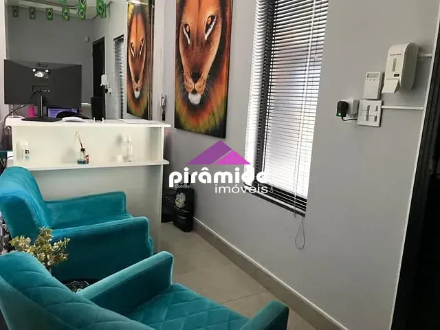 Prédio com 215m², à venda, no bairro Jardim São Dimas em São José dos Campos