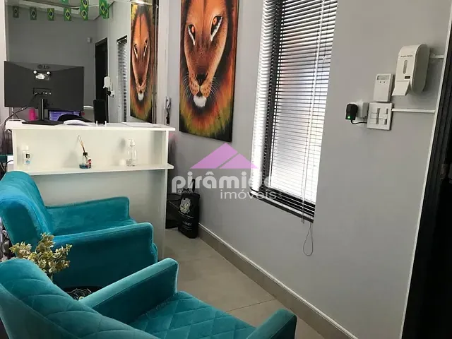 Prédio com 215m², à venda, no bairro Jardim São Dimas em São José dos Campos