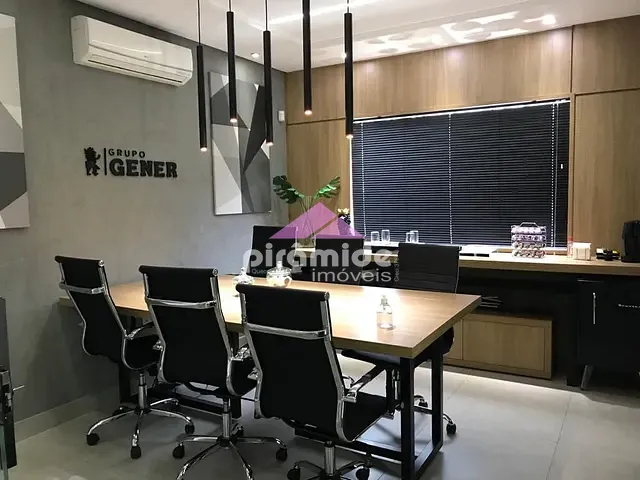 Prédio com 215m², à venda, no bairro Jardim São Dimas em São José dos Campos