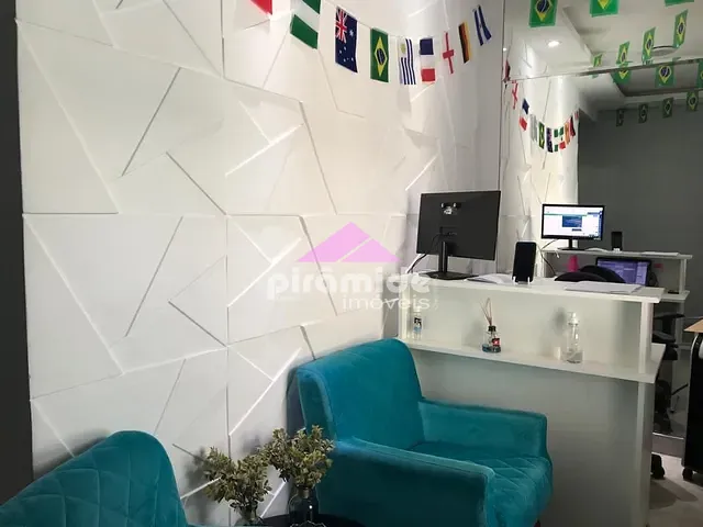 Prédio com 215m², à venda, no bairro Jardim São Dimas em São José dos Campos