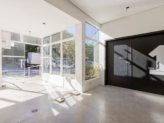 Prédio com 300m², para alugar, no bairro Pinheiros em São Paulo