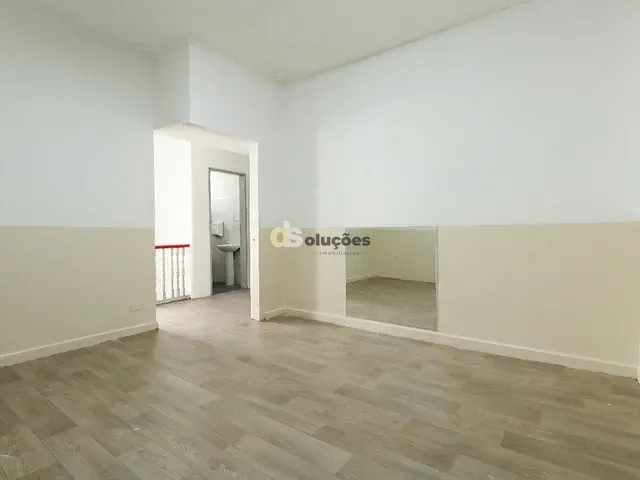 Prédio à venda ou para alugar, no bairro Pacaembu em São Paulo