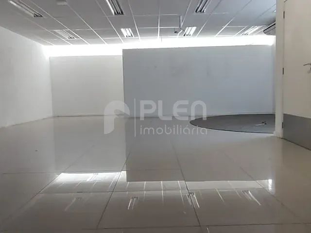 Prédio com 400m², para alugar, no bairro Vila Nova Mazzei em São Paulo