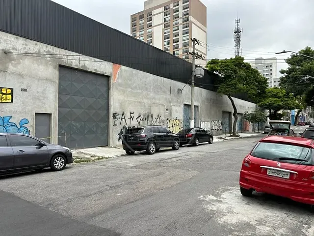Prédio com 3000m², à venda, no bairro Cambuci em São Paulo