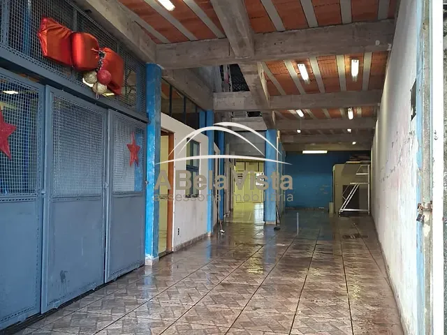Prédio com 850m², para alugar, no bairro Portal D'Oeste em Osasco
