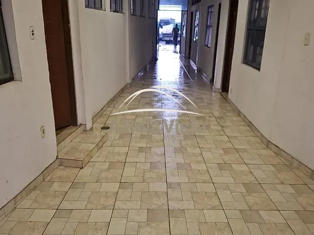Prédio com 850m², para alugar, no bairro Portal D'Oeste em Osasco