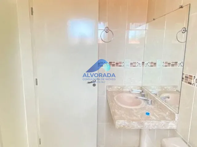 Prédio com 255m², à venda ou para alugar, no bairro Parque Industrial em São José dos Campos