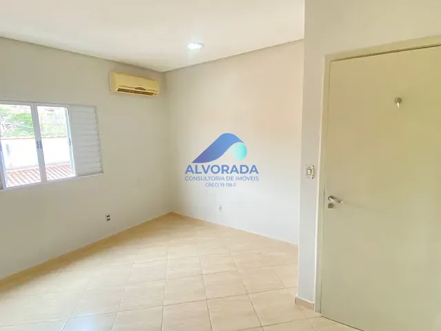 Prédio com 255m², à venda ou para alugar, no bairro Parque Industrial em São José dos Campos