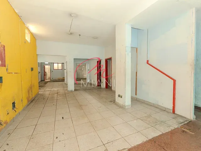 Prédio à venda ou para alugar, no bairro Chácara Santo Antônio (Zona Sul) em São Paulo