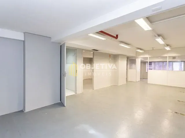 Prédio para alugar, no bairro Centro Histórico em Porto Alegre