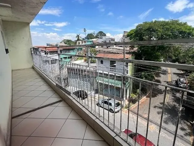 Prédio com 240m², à venda, no bairro Vila Falchi em Mauá