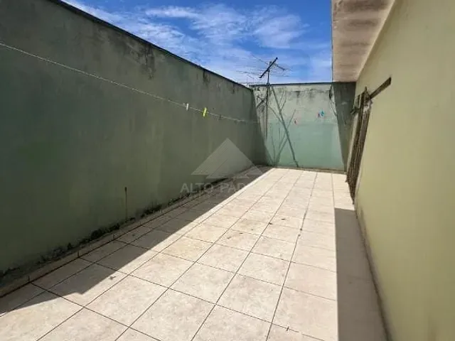 Prédio com 240m², à venda, no bairro Vila Falchi em Mauá