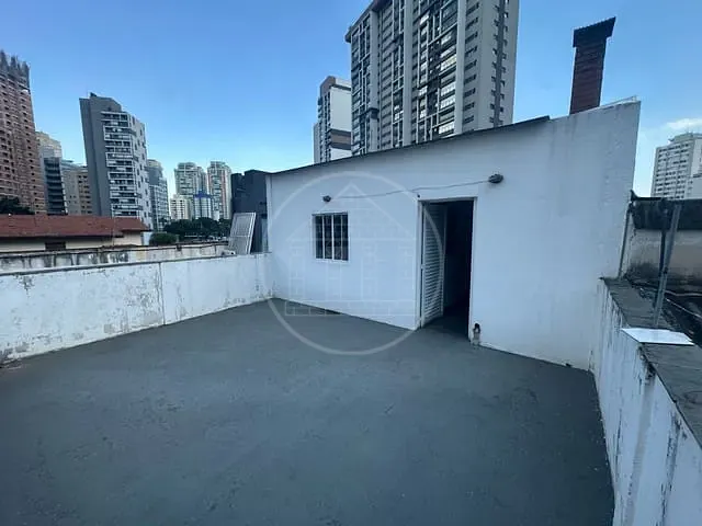 Prédio com 350m², para alugar, no bairro Jardim das Acácias em São Paulo