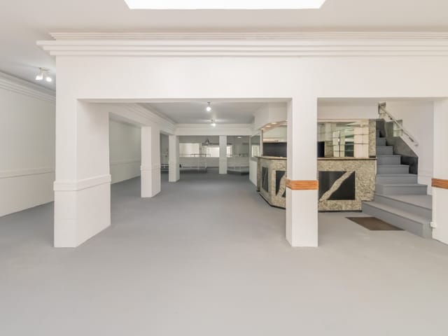 Foto do Prédio - Casa comercial para venda e locação em Vila Olímpia, 560m² | Lares e Andares Imóveis