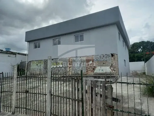 Prédio com 620m², para alugar, no bairro Timbí em Camaragibe