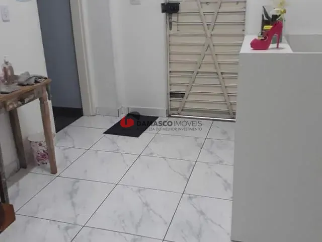 Prédio com 220m² 2 quartos e 2 banheiros, à venda, no bairro Campestre em Santo André