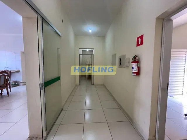 Prédio com 700m², para alugar, no bairro Centro em Rio Claro