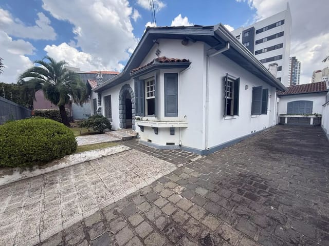 Prédio para alugar, no bairro Centro em Curitiba
