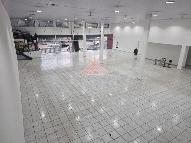 Prédio com 865m², à venda, no bairro Jardim Maringá em Mauá
