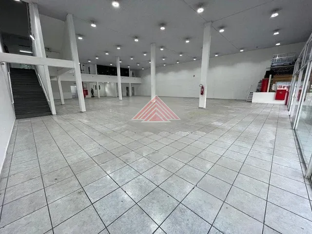 Prédio com 865m², à venda, no bairro Jardim Maringá em Mauá