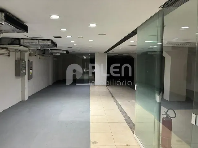 Prédio para alugar, no bairro Vila Perus em São Paulo