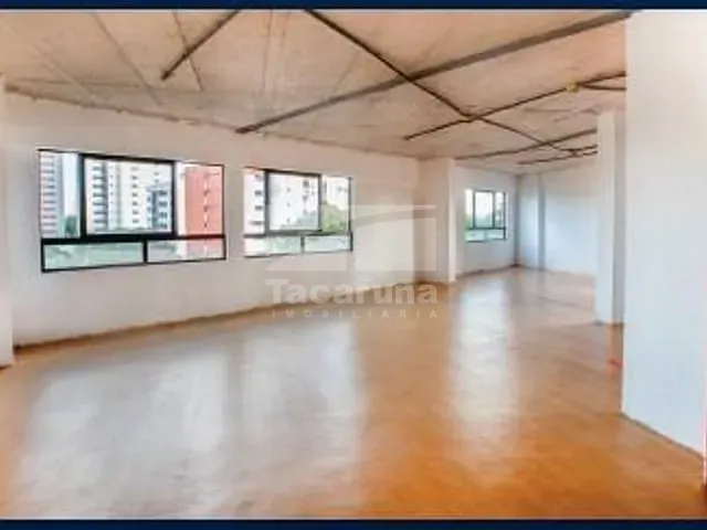 Prédio com 1200m², à venda, no bairro Poço em Recife
