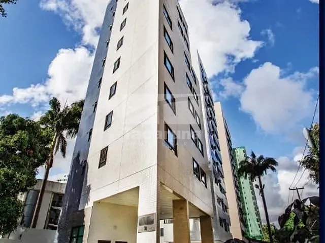 Prédio com 1200m², à venda, no bairro Poço em Recife