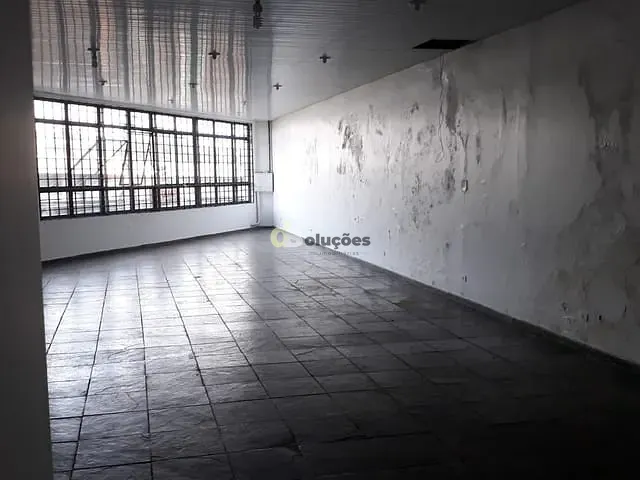 Prédio à venda ou para alugar, no bairro Brás em São Paulo