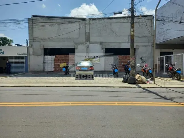 Prédio para alugar, no bairro Água Fria em Recife
