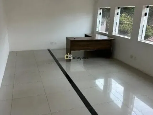 Prédio para alugar, no bairro Sumaré em São Paulo