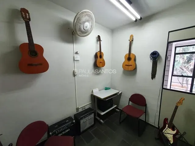 Prédio com 120m², para alugar, no bairro Centro em Sorocaba