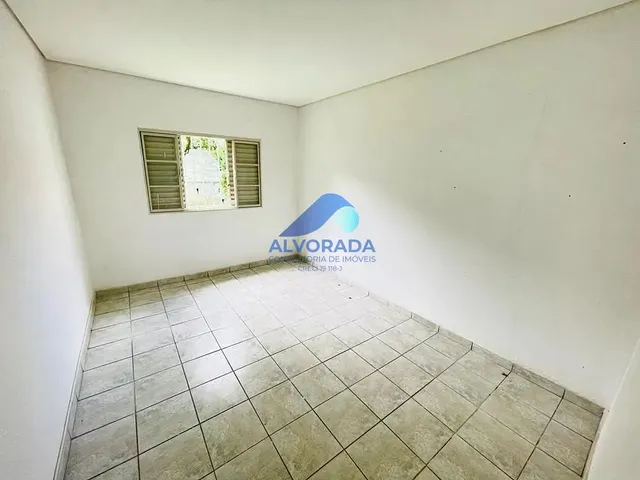Prédio com 250m² 3 quartos e 1 banheiro, à venda, no bairro Jardim Satélite em São José Dos Campos