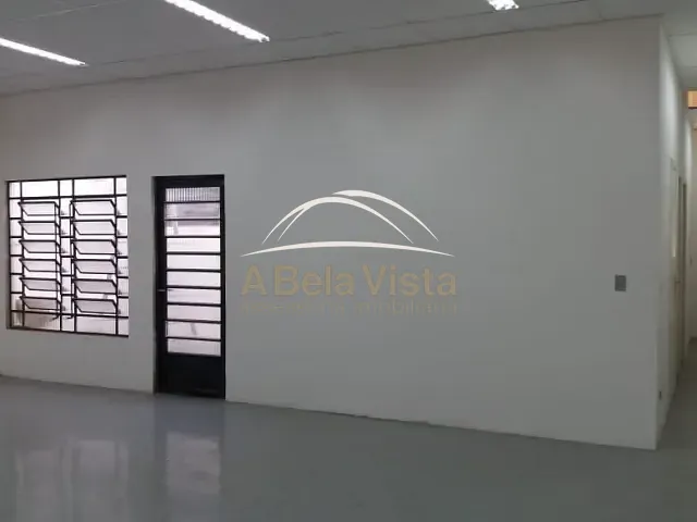 Prédio com 950m², para alugar, no bairro Alphaville Industrial em Barueri