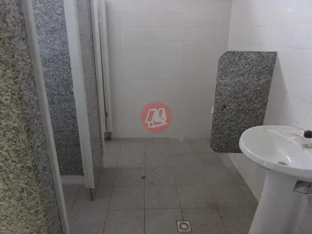 Prédio com 2275m², para alugar, no bairro Independência em Porto Alegre