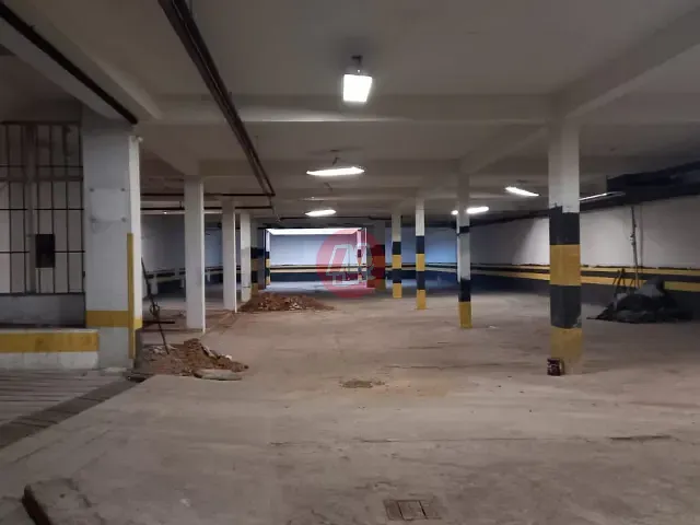 Prédio com 2275m², para alugar, no bairro Independência em Porto Alegre