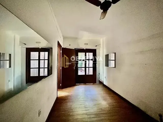 Prédio para alugar, no bairro Farroupilha em Porto Alegre