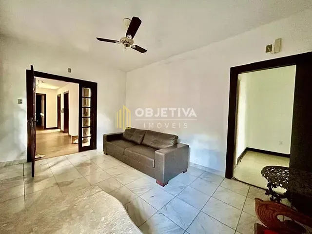 Prédio para alugar, no bairro Farroupilha em Porto Alegre