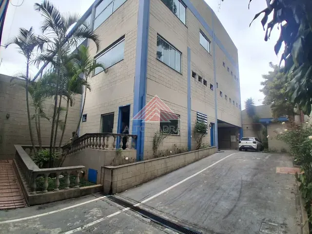 Prédio com 500m², para alugar, no bairro Utinga em Santo André