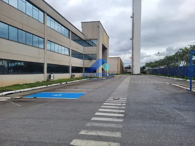 Prédio com 21100m², para alugar, no bairro Palmeiras de São José em São José dos Campos