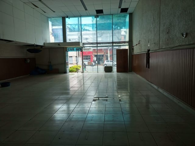 Prédio para alugar, no bairro Cambuci em São Paulo