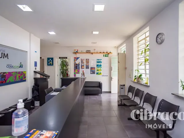 Prédio com 1136m², à venda, no bairro São Francisco em Curitiba